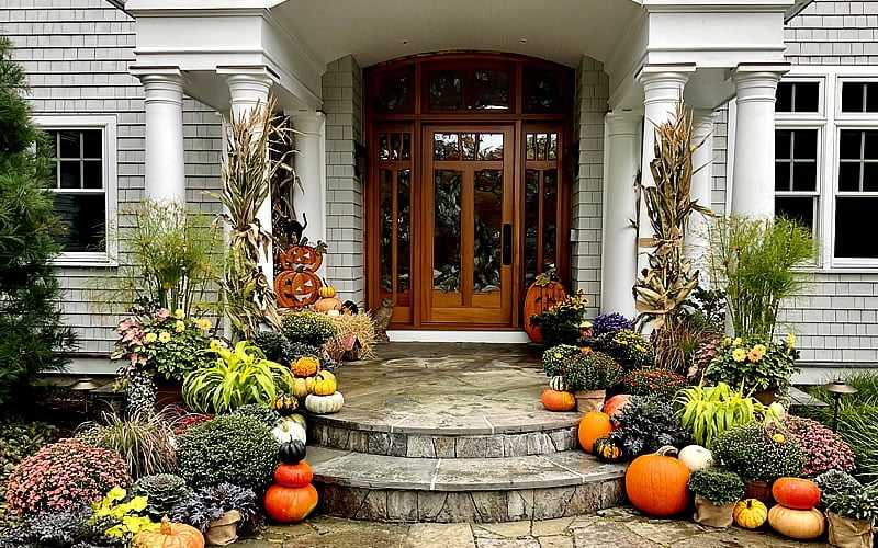 Seahorse Fine Gardening | NH seacoast home front entrance flower design